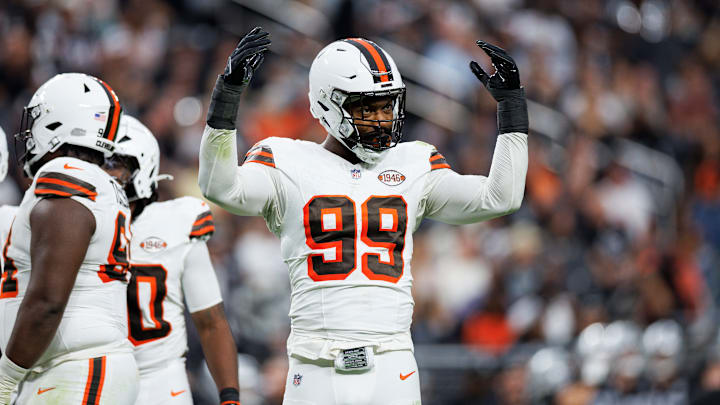 Cleveland Browns v Las Vegas Raiders