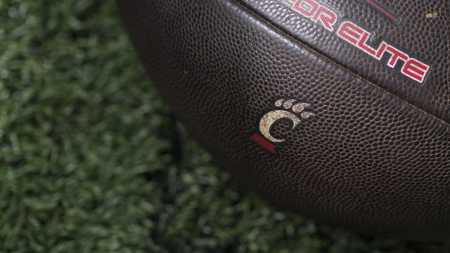 Cincinnati Bearcats Football Loses Assistant Coach to SEC School