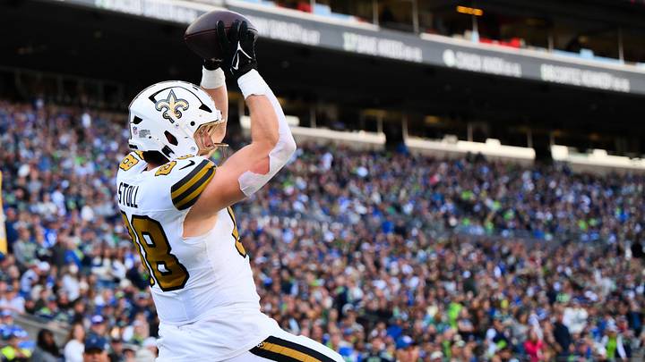 Sep 21, 2025; Seattle, Washington, USA; New Orleans Saints tight end Jack Stoll (88) makes a catch for a touchdown in the fourth quarter against the Seattle Seahawks at Lumen Field. Mandatory Credit: Steven Bisig-Imagn Images Sep 21, 2025; Seattle, Washington, USA; New Orleans Saints tight end Jack Stoll (88) makes a catch for a touchdown in the fourth quarter against the Seattle Seahawks at Lumen Field. Mandatory Credit: Steven Bisig-Imagn Images