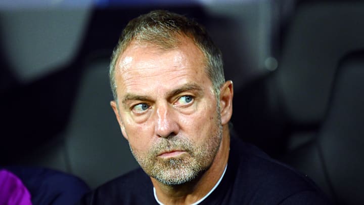 Hansi Flick lors de Newcastle - FC Barcelone.