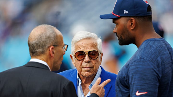 New England Patriots v Tennessee Titans