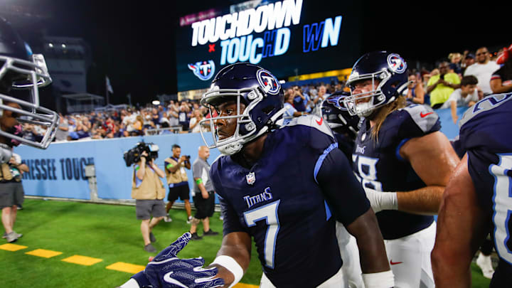 New England Patriots v Tennessee Titans