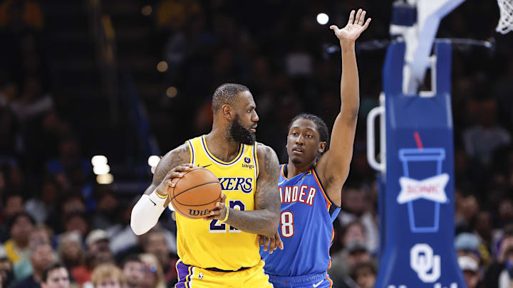 Nov 30, 2023; Oklahoma City, Oklahoma, USA; Oklahoma City Thunder forward Jalen Williams (8) defends