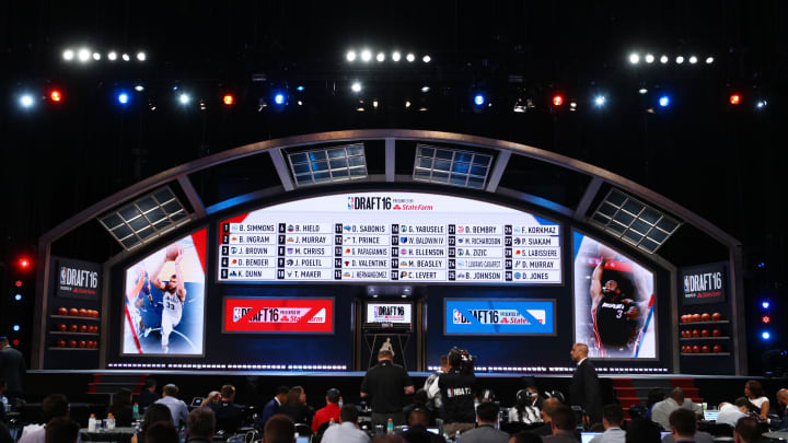 Jun 23, 2016; New York, NY, USA; A general view of a video board displaying all thirty draft picks in the first round of the 2016 NBA Draft at Barclays Center. Mandatory Credit: Jerry Lai-USA TODAY Sports Jun 23, 2016; New York, NY, USA; A general view of a video board displaying all thirty draft picks in the first round of the 2016 NBA Draft at Barclays Center. Mandatory Credit: Jerry Lai-USA TODAY Sports