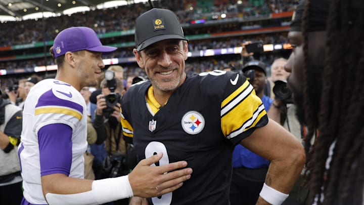 [US, Mexico, & Canada customers only] Sep 28, 2025; Dublin, IRELAND; Pittsburgh Steelers quarterback Aaron Rodgers reacts after playing against the Minnesota Vikings in a NFL International Series game at Croke Park. Mandatory Credit: Clodagh Kilcoyne/Reuters via Imagn Images