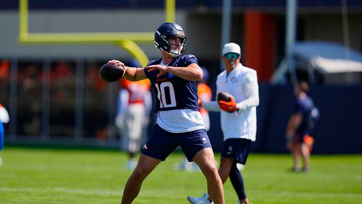 Jul 31, 2026; Englewood, CO, USA; Denver Broncos quarterback Bo Nix (10) prepares to pass the ball during training camp at Broncos Park. Mandatory Credit: Ron Chenoy-Imagn Images Jul 31, 2026; Englewood, CO, USA; Denver Broncos quarterback Bo Nix (10) prepares to pass the ball during training camp at Broncos Park. Mandatory Credit: Ron Chenoy-Imagn Images