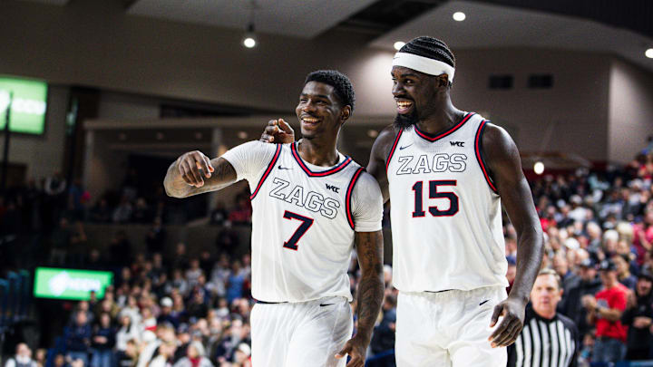 Gonzaga Bulldogs Tyon Grant-Foster (7) and Graham Ike (15).