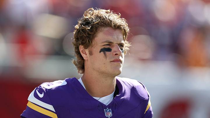 Sep 27, 2026; Tampa, Florida, USA; Minnesota Vikings quarterback J.J. McCarthy (9) looks on prior to the game against the Tampa Bay Buccaneers at Raymond James Stadium. Mandatory Credit: Matt Pendleton-Imagn Images Sep 27, 2026; Tampa, Florida, USA; Minnesota Vikings quarterback J.J. McCarthy (9) looks on prior to the game against the Tampa Bay Buccaneers at Raymond James Stadium. Mandatory Credit: Matt Pendleton-Imagn Images