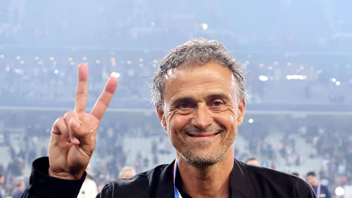 Luis Enrique reportedly extended his contract with PSG by two years