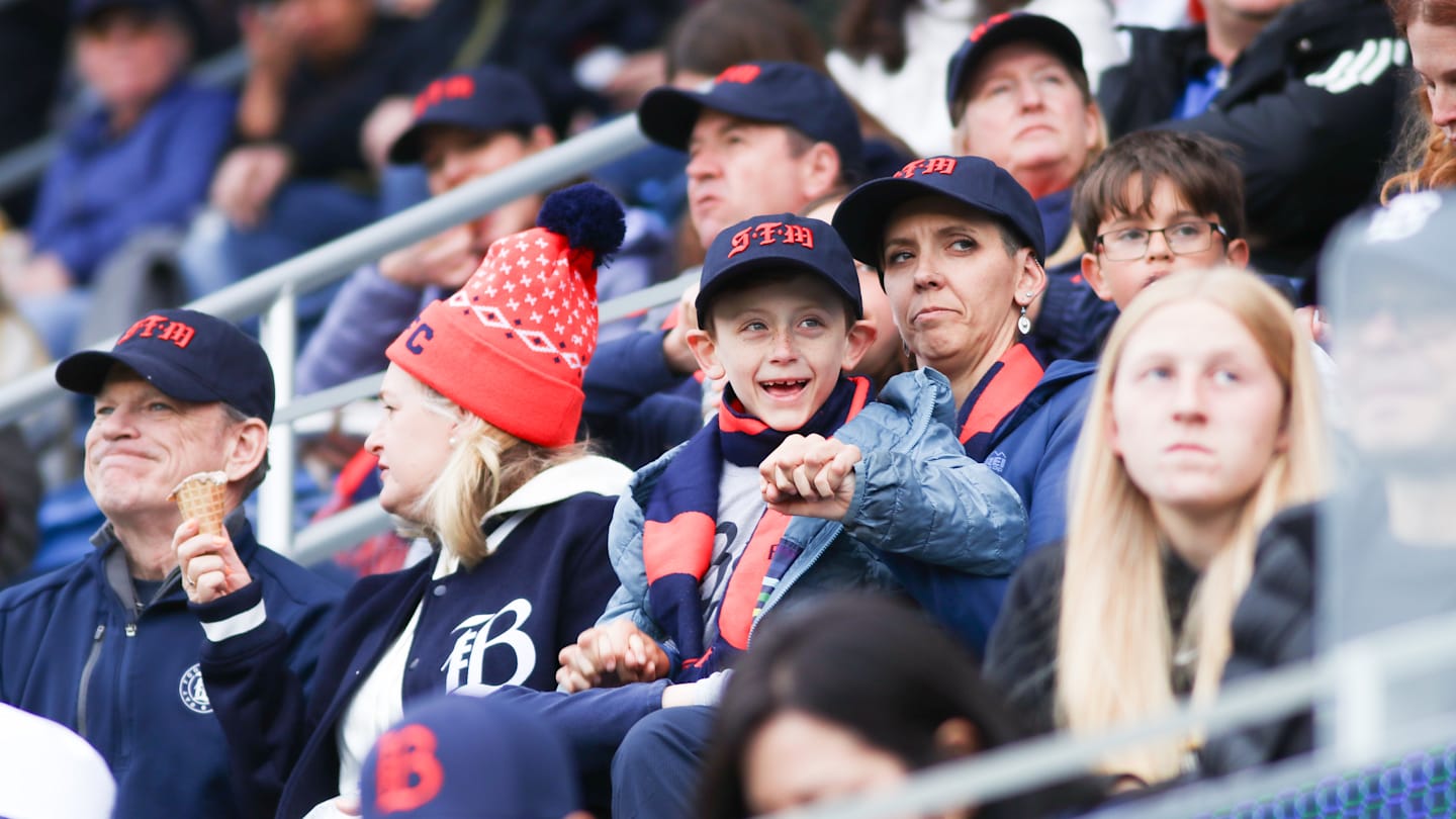 NWSL makes surprising Call Her Daddy-related move (and fans are divided)