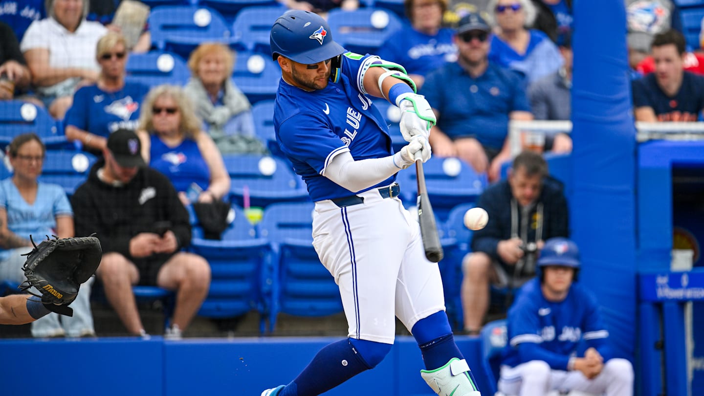 3 Blue Jays offensive players who’ve captured our attention in spring training