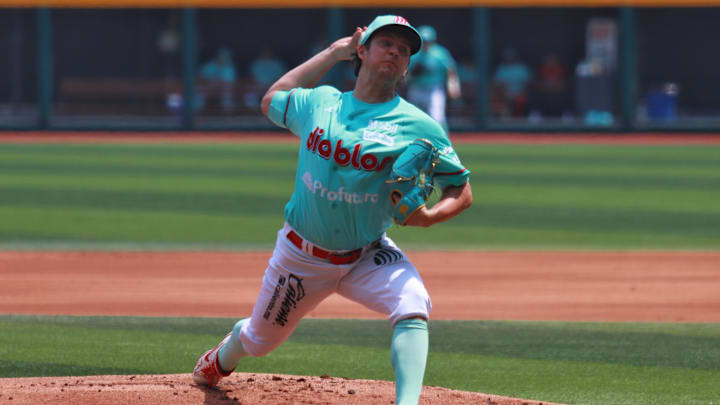 Bauer lanzó por última vez en la MLB con los Dodgers