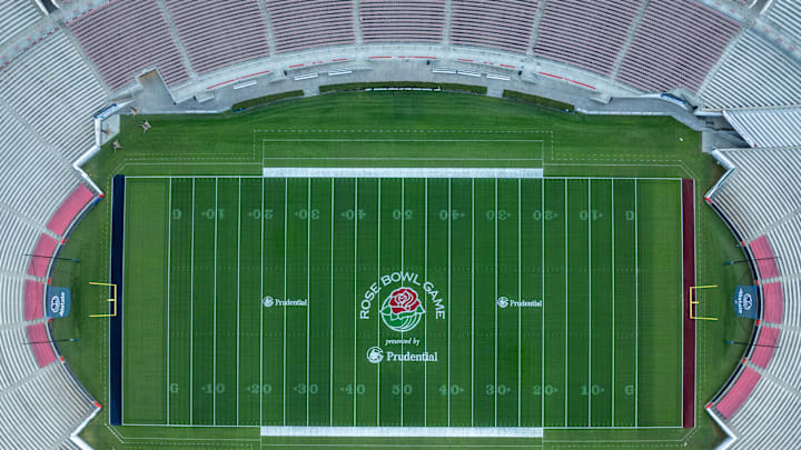 Pasadena Prepares For The Rose Bowl