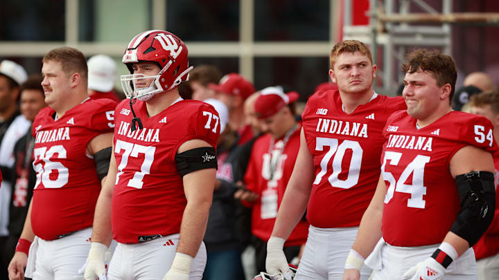 Indiana Hoosiers offensive lineman Tyler Stephens (77)...
