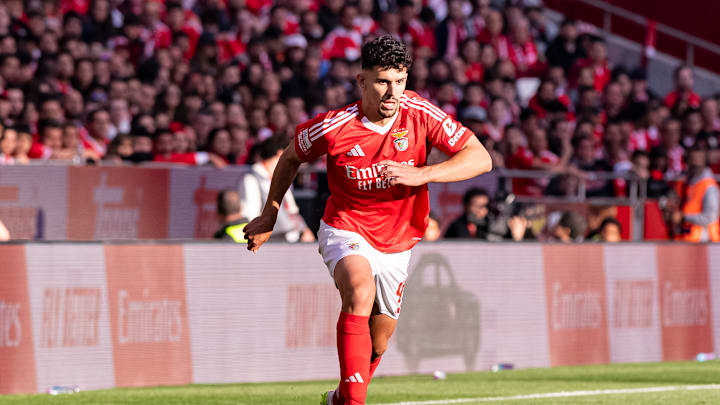 Bayern Munich have shown interest in Benfica defender Tomas Araujo.