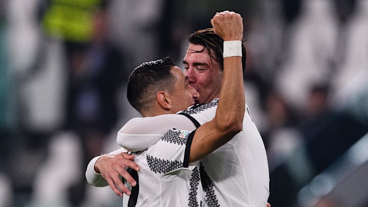 Dusan Vlahovic et Angel Di Maria en Ligue des Champions