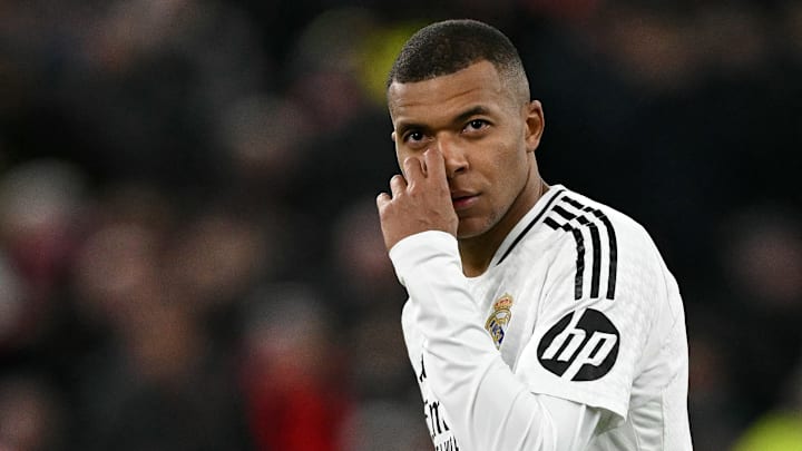 Real Madrid vive momento turbulento na temporada Real Madrid vive momento turbulento na temporada