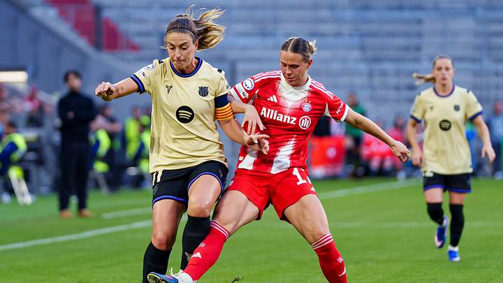 Kann Klara Bühl (r.) Alexia Putellas bei der Ballon-d'Or-Wahl gefährlich werden?