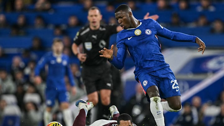 FBL-ENG-PR-CHELSEA-ASTON VILLA