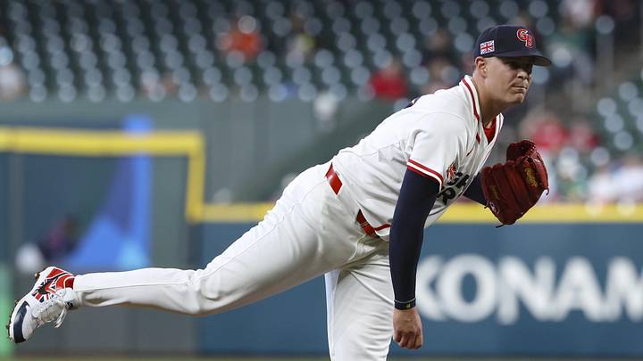 Mar 9, 2026; Houston, TX, United States; Great Britain starting pitcher Brendan Beck (19) delivers a pitch during the third inning against Brazil at Daikin Park. Mandatory Credit: Troy Taormina-Imagn Images