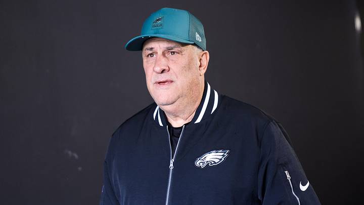 Philadelphia Eagles defensive coordinator Vic Fangio Philadelphia Eagles defensive coordinator Vic Fangio