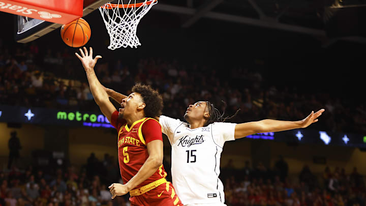 Iowa State and Curtis Jones are locked in a battle with Cincinnati at the half.