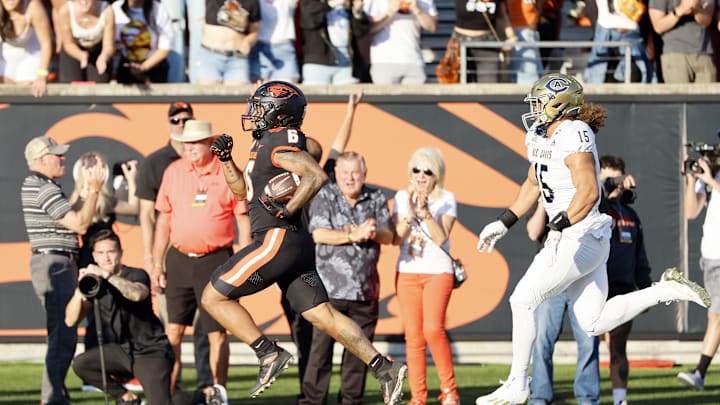 Sep 9, 2023; Corvallis, Oregon, USA; Oregon State Beavers running back Damien Martinez (6) runs with
