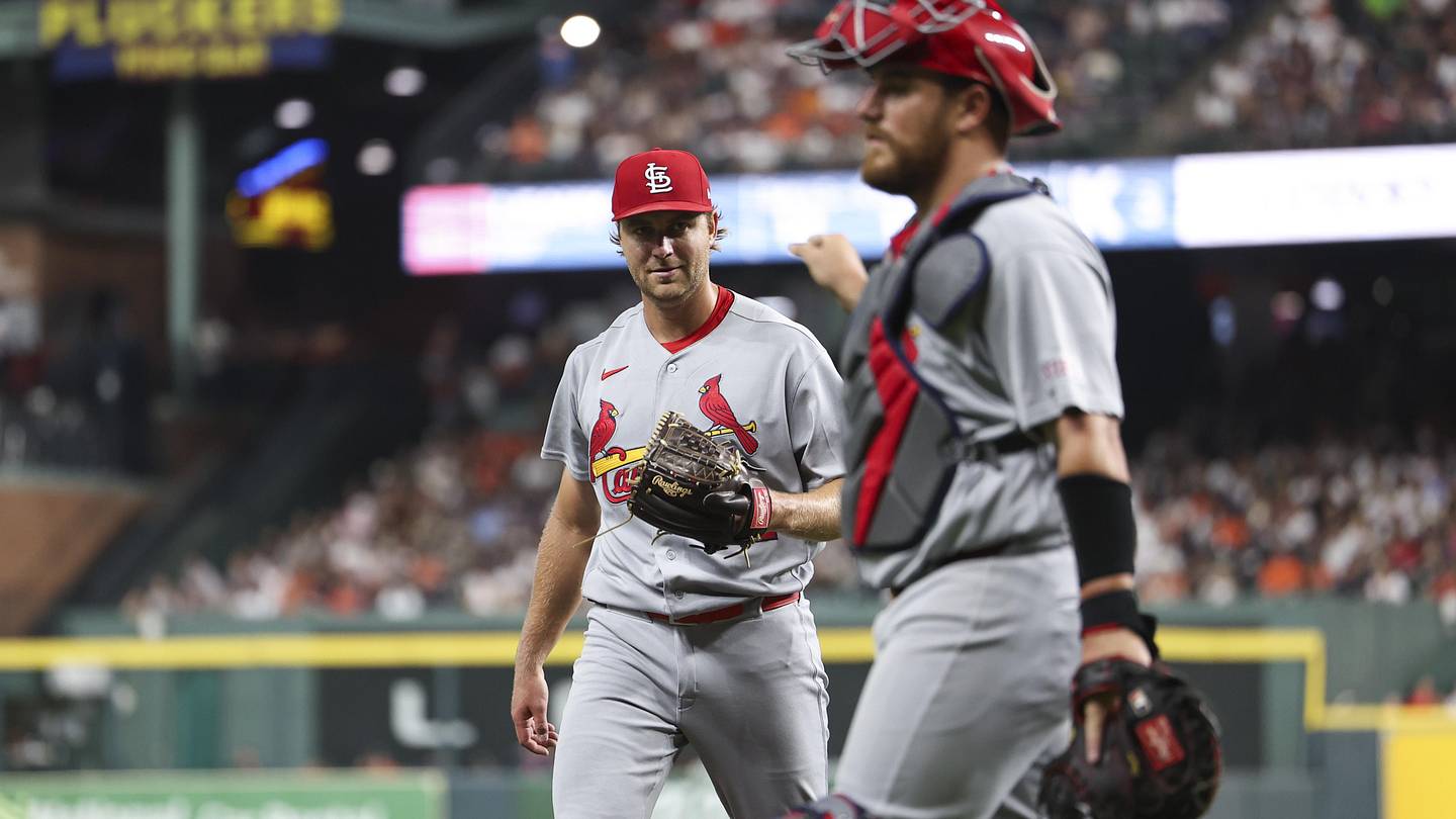 Cardinals starter's colorful way to learn from starts is paying off
