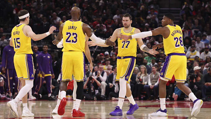 The Lakers have won six straight with some great defensive performances. 