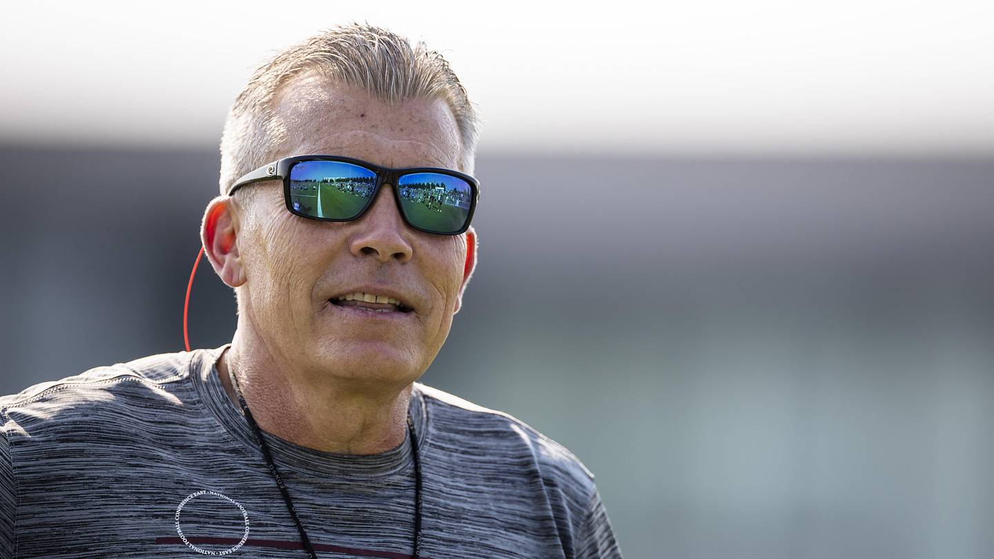 Stanford Football Hires Former Commanders Coach to be Special Teams Coordinator 