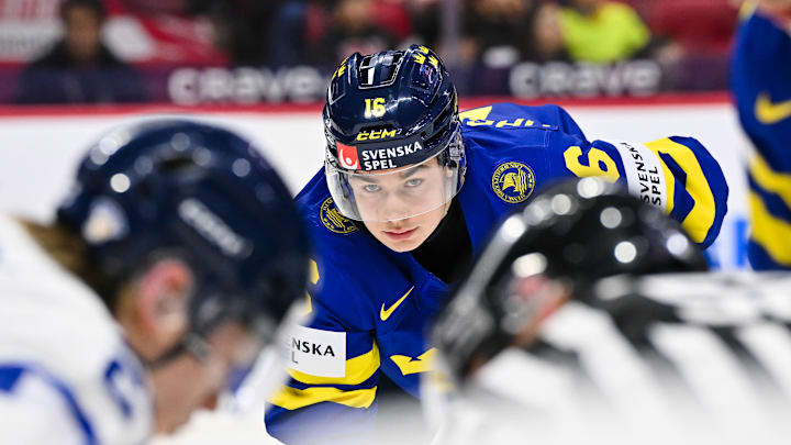 Sweden v Finland: Semifinals - 2025 IIHF World Junior Championship