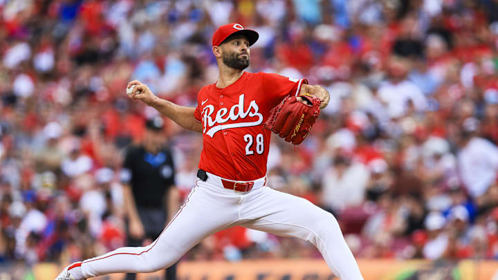 Jul 30, 2025; Cincinnati, Ohio, USA; Cincinnati Reds starting pitcher Nick Martinez (28) pitches against the Los Angeles Dodgers in the first inning at Great American Ball Park. Mandatory Credit: Katie Stratman-Imagn Images Jul 30, 2025; Cincinnati, Ohio, USA; Cincinnati Reds starting pitcher Nick Martinez (28) pitches against the Los Angeles Dodgers in the first inning at Great American Ball Park. Mandatory Credit: Katie Stratman-Imagn Images