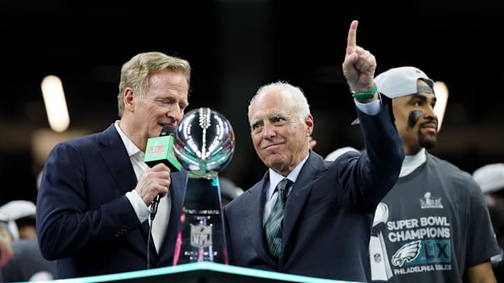 Feb 9, 2025; New Orleans, LA, USA; NFL commissioner Roger Goodell presents Philadelphia Eagles general manager Howie Roseman the Vince Lombardi Trophy after winning against Kansas City Chiefs in Super Bowl LIX at Caesars Superdome. Mandatory Credit: Geoff Burke-Imagn Feb 9, 2025; New Orleans, LA, USA; NFL commissioner Roger Goodell presents Philadelphia Eagles general manager Howie Roseman the Vince Lombardi Trophy after winning against Kansas City Chiefs in Super Bowl LIX at Caesars Superdome. Mandatory Credit: Geoff Burke-Imagn