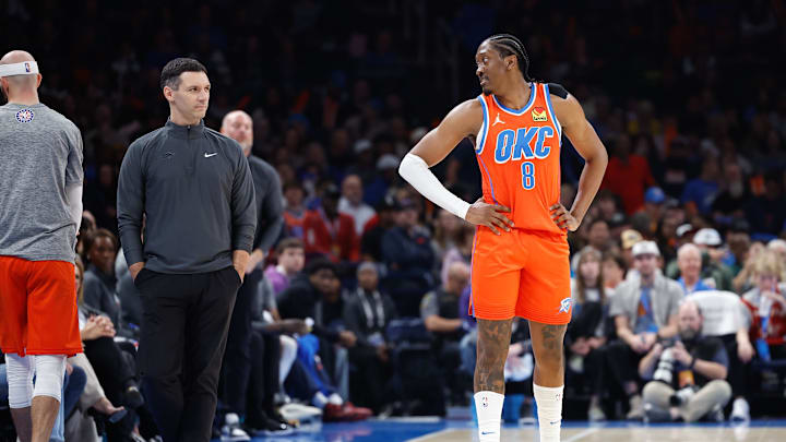Nov 8, 2024; Oklahoma City, Oklahoma, USA; Oklahoma City Thunder head coach Mark Daigneault and Oklahoma City Thunder forward Jalen Williams (8) meet during a time out against the Houston Rockets in the second quarter at Paycom Center. Mandatory Credit: Alonzo Adams-Imagn Images Nov 8, 2024; Oklahoma City, Oklahoma, USA; Oklahoma City Thunder head coach Mark Daigneault and Oklahoma City Thunder forward Jalen Williams (8) meet during a time out against the Houston Rockets in the second quarter at Paycom Center. Mandatory Credit: Alonzo Adams-Imagn Images