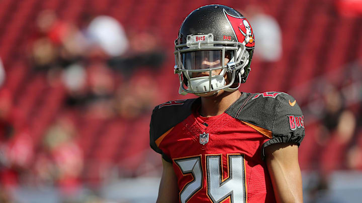 Dec 30, 2018; Tampa, FL, USA; Tampa Bay Buccaneers cornerback Brent Grimes (24) prior to the game at Raymond James Stadium. Mandatory Credit: Kim Klement-Imagn Images