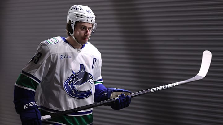 Vancouver Canucks v Dallas Stars