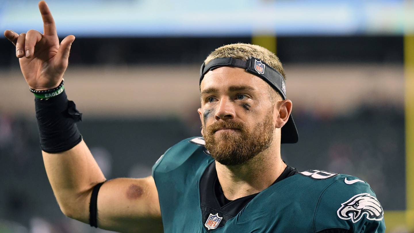 Eagles Decision Making At TE Forced Their Way To Zach Ertz Return