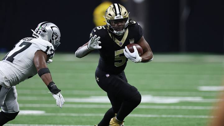 Sep 27, 2026; New Orleans, Louisiana, USA; New Orleans Saints running back Kendre Miller (5) carries the ball while defended by Las Vegas Raiders linebacker Nakobe Dean (17) int he third quarter at Caesars Superdome. Mandatory Credit: Stephen Lew-Imagn Images Sep 27, 2026; New Orleans, Louisiana, USA; New Orleans Saints running back Kendre Miller (5) carries the ball while defended by Las Vegas Raiders linebacker Nakobe Dean (17) int he third quarter at Caesars Superdome. Mandatory Credit: Stephen Lew-Imagn Images