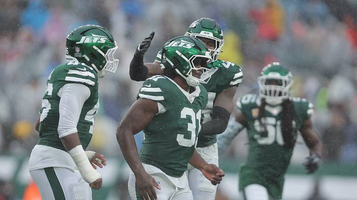 Oct 11, 2026; East Rutherford, New Jersey, USA; New York Jets linebacker Jamien Sherwood (44) and New York Jets defensive end Joseph Ossai (46) celebrate with defensive end David Bailey (31) after a sack against the Cleveland Browns during the second half at MetLife Stadium. Mandatory Credit: Brad Penner-Imagn Images Oct 11, 2026; East Rutherford, New Jersey, USA; New York Jets linebacker Jamien Sherwood (44) and New York Jets defensive end Joseph Ossai (46) celebrate with defensive end David Bailey (31) after a sack against the Cleveland Browns during the second half at MetLife Stadium. Mandatory Credit: Brad Penner-Imagn Images