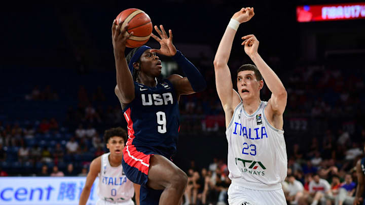We break down which four-star and four-star high school seniors are Syracuse basketball's top targets in the 2026 class.