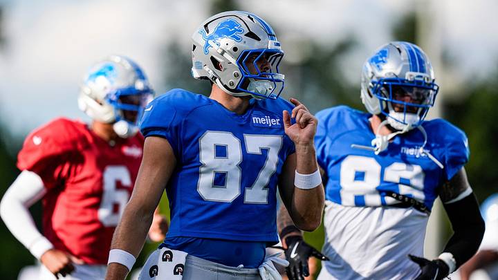 Detroit Lions tight end Sam Laporta (87), center, and tight end Tyler Conklin (72) practice during training camp at Meijer Performance Center in Allen Park on Monday August 17, 2026.
