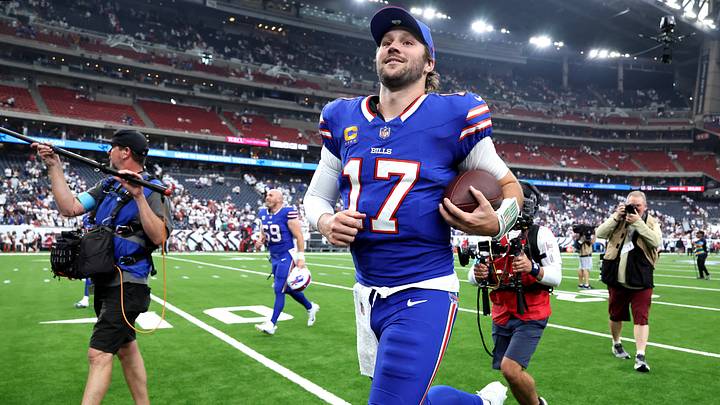 Sep 13, 2026; Houston, Texas, USA; Buffalo Bills quarterback Josh Allen (17) runs off the field after the game against the Houston Texans at Reliant Stadium. Sep 13, 2026; Houston, Texas, USA; Buffalo Bills quarterback Josh Allen (17) runs off the field after the game against the Houston Texans at Reliant Stadium.