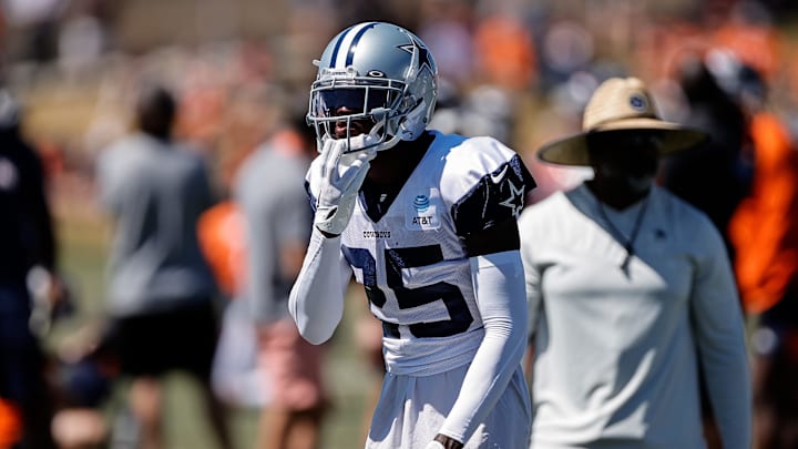 Aug 11, 2022; Englewood, CO, USA; Dallas Cowboys cornerback Nahshon Wright (25) during training camp at the UCHealth Training Center. Mandatory Credit: Isaiah J. Downing-Imagn Images