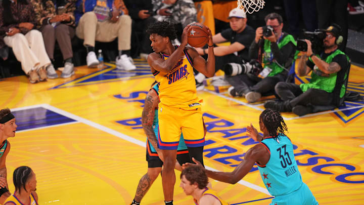 Feb 14, 2025; San Francisco, California, USA; Team M guard Amen Thompson (1) of the Houston Rockets controls the ball during the 2025 NBA Rising Stars Game at Chase Center. Mandatory Credit: Cary Edmondson-Imagn Images Feb 14, 2025; San Francisco, California, USA; Team M guard Amen Thompson (1) of the Houston Rockets controls the ball during the 2025 NBA Rising Stars Game at Chase Center. Mandatory Credit: Cary Edmondson-Imagn Images