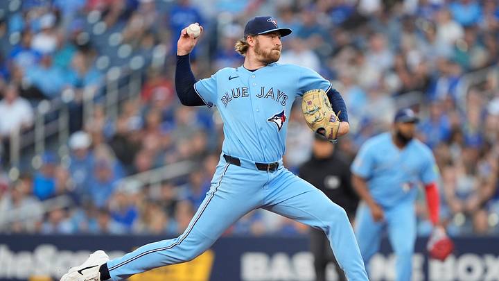 Aug 26, 2026; Toronto, Ontario, CAN; Toronto Blue Jays starting pitcher Spencer Miles (62) pitches to the Kansas City Royals during the first inning at Rogers Centre. Mandatory Credit: John E. Sokolowski-Imagn Images Aug 26, 2026; Toronto, Ontario, CAN; Toronto Blue Jays starting pitcher Spencer Miles (62) pitches to the Kansas City Royals during the first inning at Rogers Centre. Mandatory Credit: John E. Sokolowski-Imagn Images