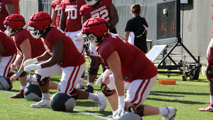 Oklahoma offensive lineman Luke Baklenko