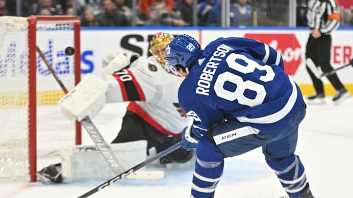 Nov 8, 2023; Toronto, Ontario, CAN; Toronto Maple Leafs forward Nick Robertson (89) scores a goal