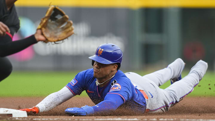 Sep 5, 2025; Cincinnati, Ohio, USA; New York Mets outfielder Juan Soto (22) steals third base against the Cincinnati Reds in the first inning at Great American Ball Park. Mandatory Credit: Aaron Doster-Imagn Images Sep 5, 2025; Cincinnati, Ohio, USA; New York Mets outfielder Juan Soto (22) steals third base against the Cincinnati Reds in the first inning at Great American Ball Park. Mandatory Credit: Aaron Doster-Imagn Images