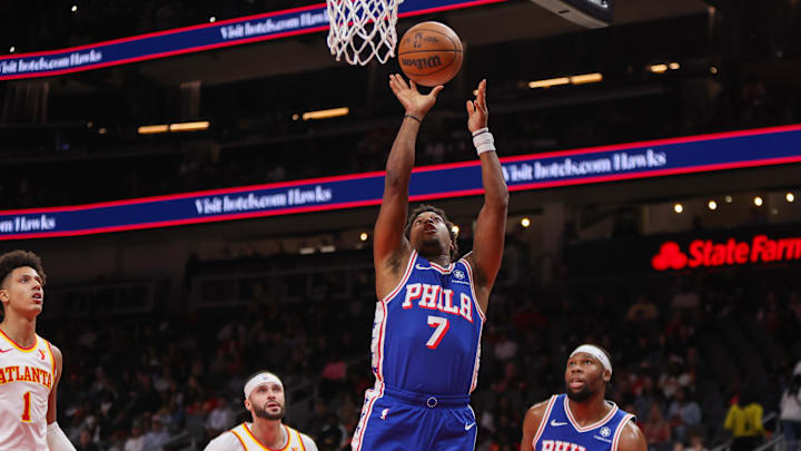 Oct 14, 2024; Atlanta, Georgia, USA; Philadelphia 76ers guard Kyle Lowry (7) shoots against the Atlanta Hawks in the second quarter at State Farm Arena. Mandatory Credit: Brett Davis-Imagn Images