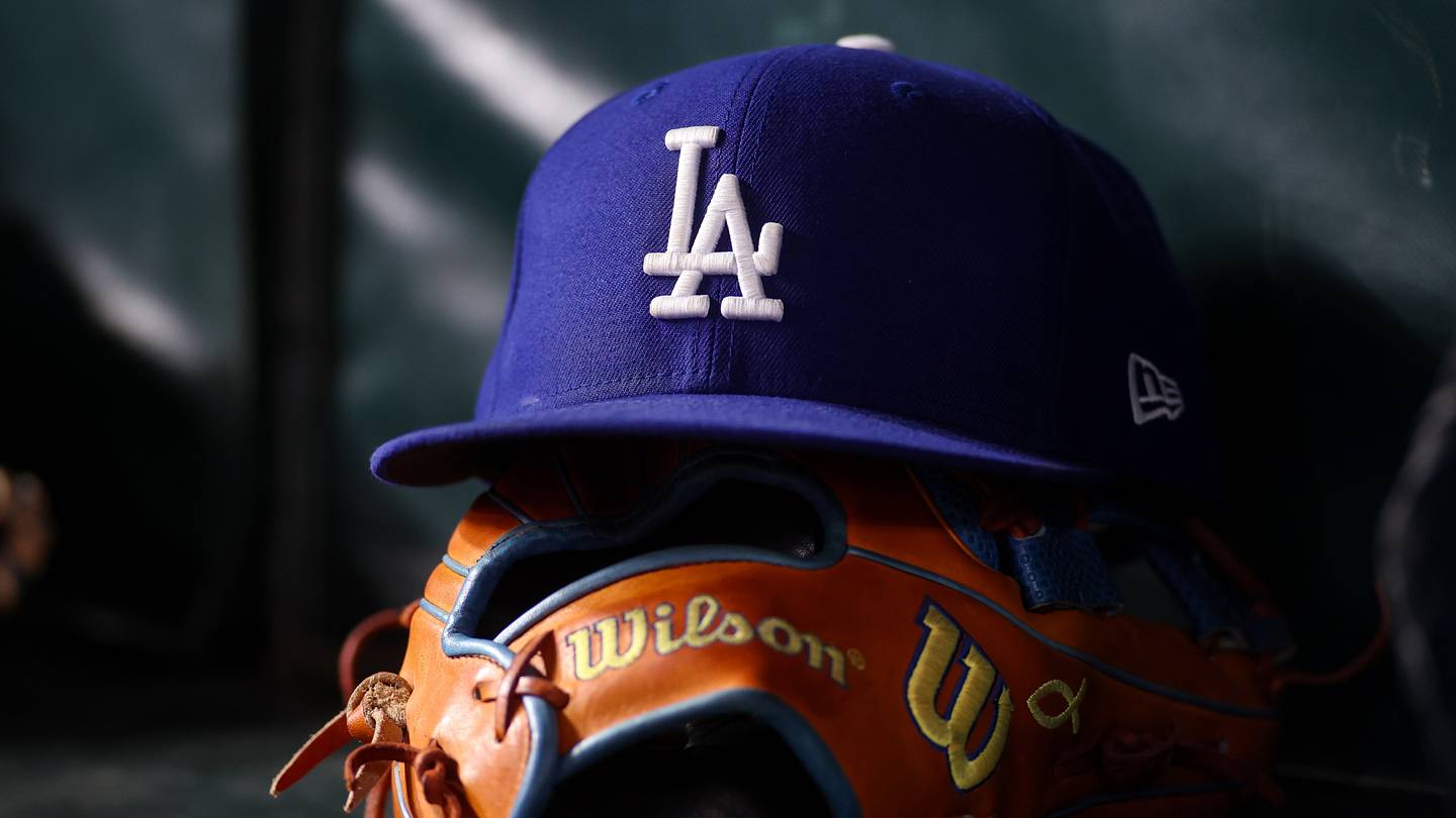 Dodgers Top Outfield Prospect Moving to New Position for Arizona Fall League